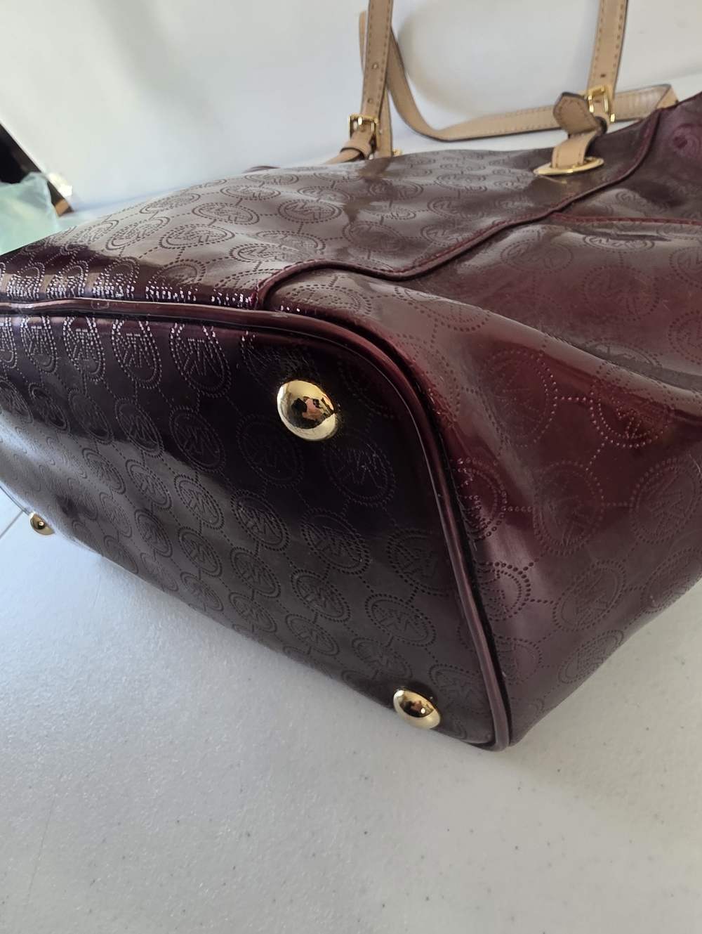 Michael Kors Jet Set East West Signature Bordeaux Patent Leather Tote Roomy - Picture 7 of 16